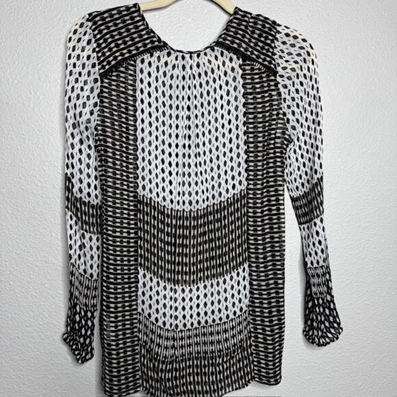 Lucky Brand Bohemian Chiffon Tie Top Geometric Design Blouse Small - Picture 5 of 14